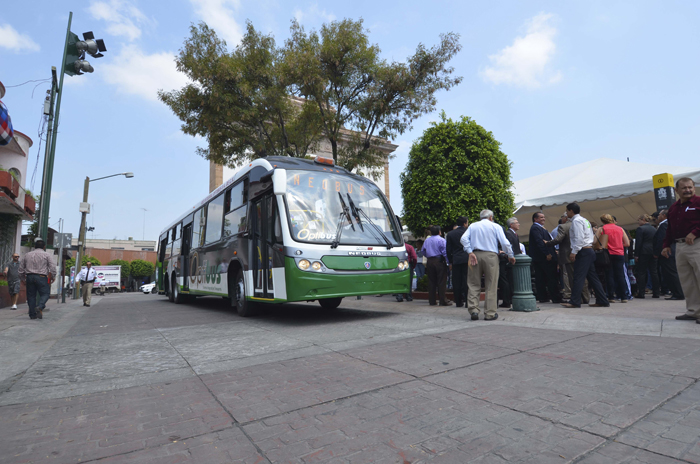 Optibús recibe los primeros autobuses Scania de 15 metros en