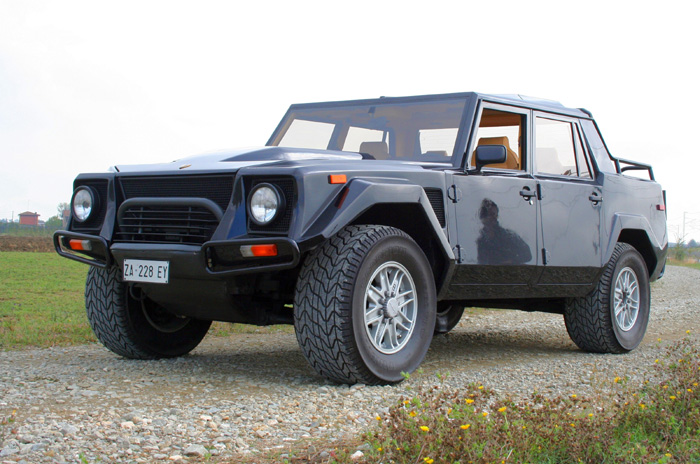 El Lambo De Rambo El Lamborghini Lm002 Cumple 30 Años En