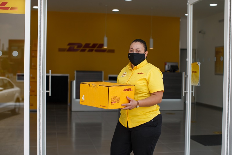 Dhl Express México Presenta La Campaña Miles De Gracias Miles De Premios En 4001