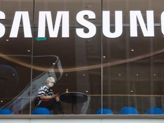 Una fotografía de archivo de una tienda de Samsung. EFE/EPA/Alex Plavevski