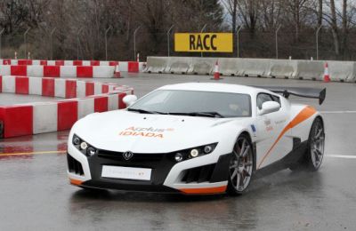 El Coche De Carreras Electrico Espanol Volar E Se Expone En Bruselas