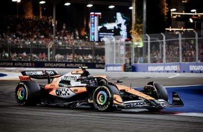 British driver Lando Norris of McLaren F1 Team in action during the Singapore Formula One Grand Prix at the Marina Bay Street Circuit, Singapore, 22 September 2024. (Fórmula Uno, Singapur, Singapur) EFE/EPA/TOM WHITE 01 220924