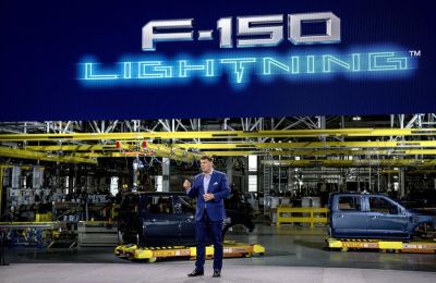 El director ejecutivo de Ford Motor Company, Jim Farley, durante el evento de lanzamiento de la camioneta Ford F-150 Lightning en el Rouge Electric Vehicle Center en Dearborn. 