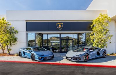 Automobili Lamborghini estrena una sala de exposición rediseñada en San Francisco 02281024