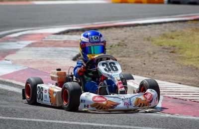 Fotografía cedida del pasado 22 de octubre de 2020, donde se observa al niño corredor, Mateo García Patiño, durante una competencia en México.