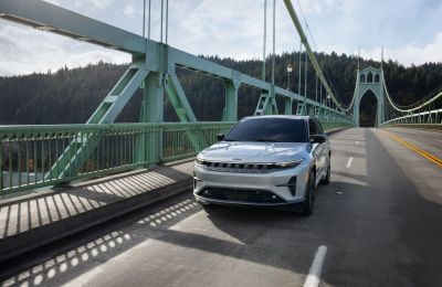 ¡Bonito/sucio! El nuevo Jeep® Wagoneer S, el lujoso SUV eléctrico con capacidad todoterreno, lanza la campaña de marketing "Las cosas hermosas aún se pueden ensuciar" 01231224