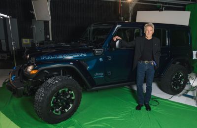 Stellantis - La leyenda del cine Harrison Ford encabeza el anuncio de la Super Bowl 2025 de la marca Jeep®. 01260225