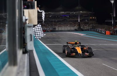 El inglés Lando Norris (McLaren) cruza primero la meta del Gran Premio de Abu DabiEFE/EPA/HAMAD I MOHAMMED 01081224