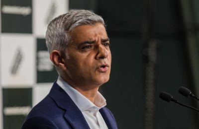 El alcalde de Londres y presidente del C40, Sadiq Khan en una imagen de archivo. EFE/EPA/VICKIE FLORES