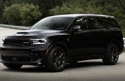 Dodge pisa el acelerador en la celebración del 20º aniversario del Dodge Durango con motor HEMI® y anuncia el nuevo Dodge Durango SRT Hellcat Brass Monkey 2025 01181024