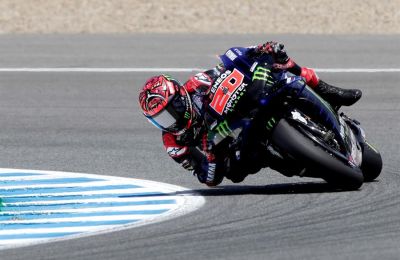 El piloto francés Fabio Quartararo (Yamaha YZR M 1) durante los entrenamientos oficiales de la categoría de MotoGP del Gran Premio Red Bull de España que se disputa este fin de semana en el Circuito Ángel Nieto de Jerez de la Frontera (Cádiz).