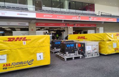 DHL celebra una década de velocidad y sostenibilidad impulsando la logística de la Fórmula E 01 100124