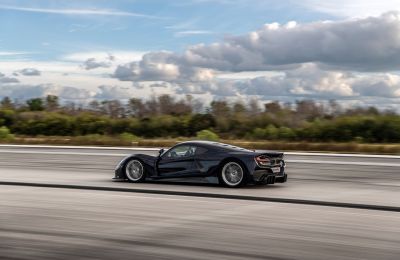 John Hennessey Powers Venom F5 to 219 mph in Standing Half Mile 01 300724