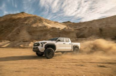 Tacoma 2025 llega con una nueva versión TRD PRO HEV para los amantes del Off Road 01240125