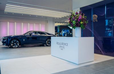 Rolls-Royce Motor Cars Leeds presenta un nuevo y lujoso showroom 01250924